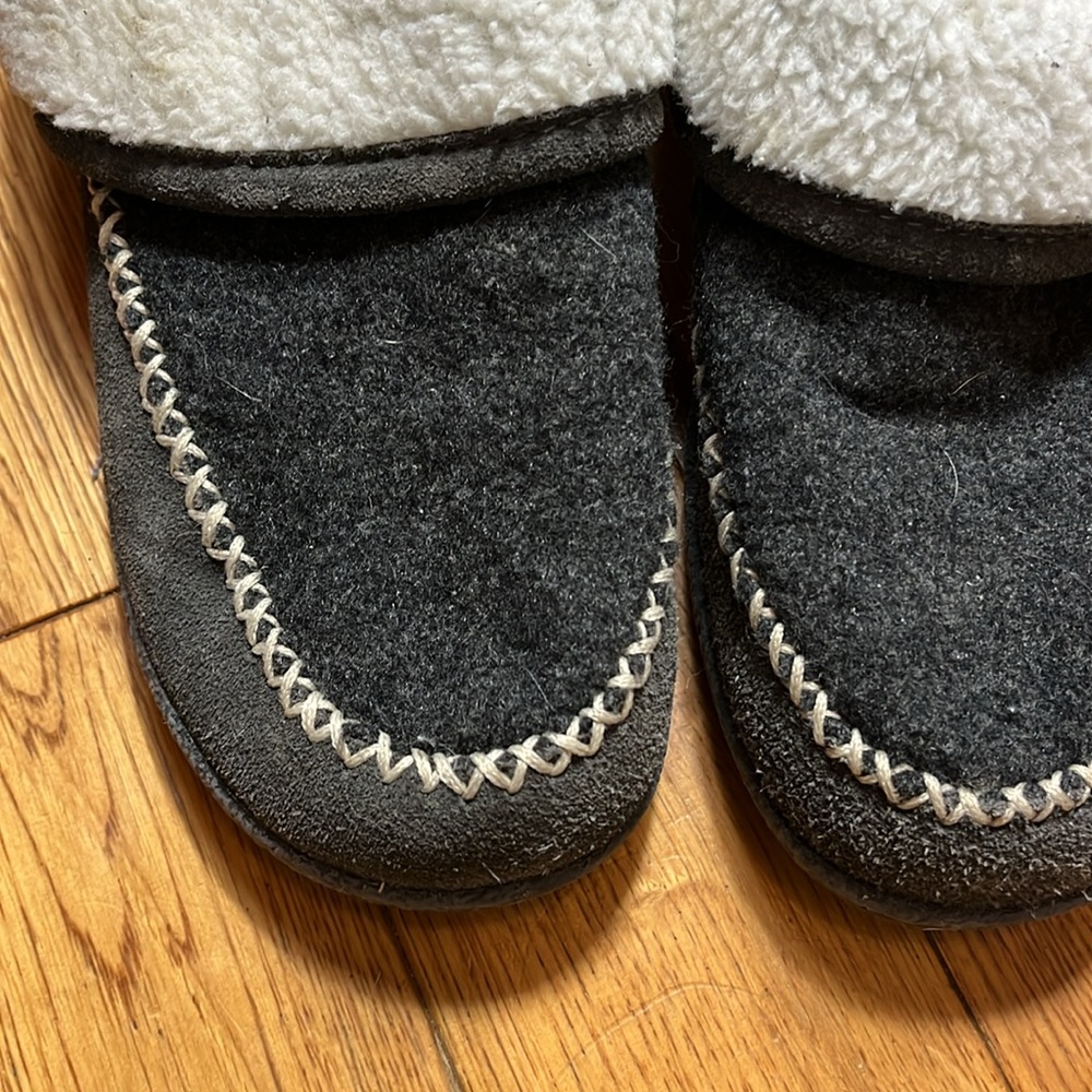 Clarks | women’s slippers with leather upper and Sherpa lining shoe size 8 - Picture 8 of 11